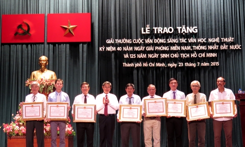 Thành phố Hồ Chí Minh: Trao Giải thưởng cuộc vận động sáng tác văn học nghệ thuật kỷ niệm 40 năm giải phóng miền Nam, thống nhất đất nước